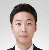 윤인석