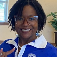 Daphne Shaw, Mba