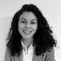 Débora Alves De Alcantara