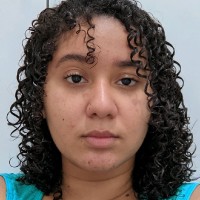 Adrielly Vieira