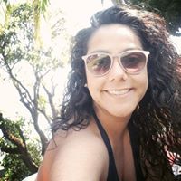 Ana Laura L.