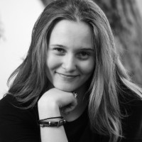 Caroline Sulzbacher