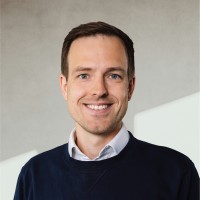 Dr. Sebastian Szambelan