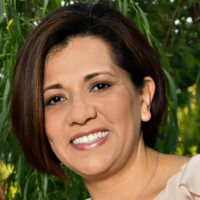 R. Janina Smith M.