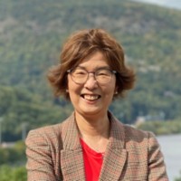 Julie Yoo