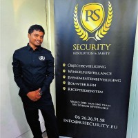 Vinesh Kalloe