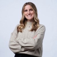 Bria Meredith, Mba