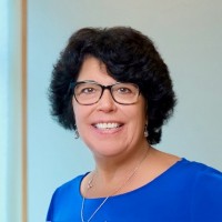 Suzanne White