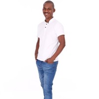 Sello Molatsi