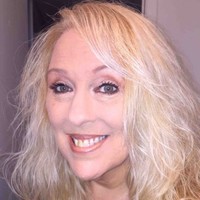 Saundra Jones