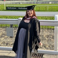 Laura Ellis