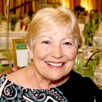 Linda R Peterson