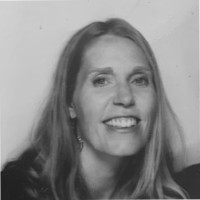 Julie Dunstan
