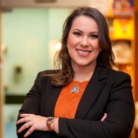 Monica T. Medeiros Lopes Scariot