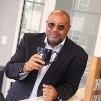 Carlos C Mims