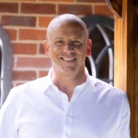 Stuart Thomas