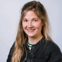Vivian Van Dam