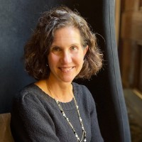 Lisa Lounsbury, CAE, AAI, AIS
