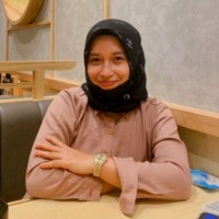 Nur Komariah