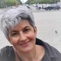 Laurence Vezirian
