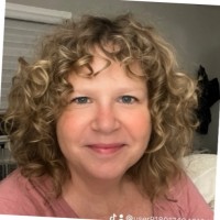 Lisi Harkleroad