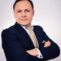 Dr. Hugo Bascope Ll.M., Mba
