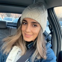 Anita Rezvani