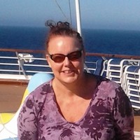 Valerie Van den Raadt