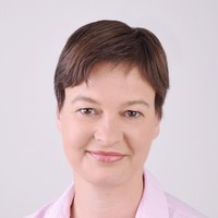 Dr Annabel Clarke