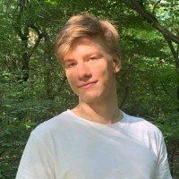 Микита Бурлаченко