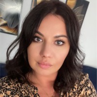 Anita Szalla