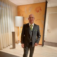 Richard Devries