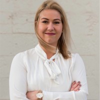 Simone Van De Laar