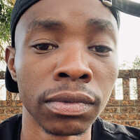 Lebogang Ntsoelengoe