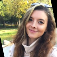 SELİN YAŞAR