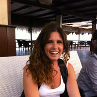 Luciana De Angelis