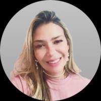 Cássia Teles Gallafrio