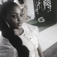 omolola oladele