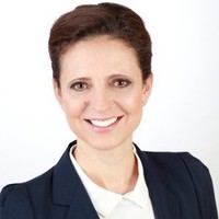Julia Adam