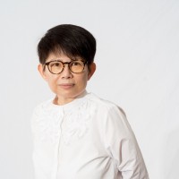 Lee Veronica