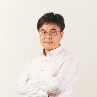 이동건
