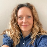 Julie Szatmari