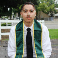 Daniel Aguirre, Pe