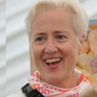 Avril Mahon Roberts