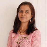 shruti dake