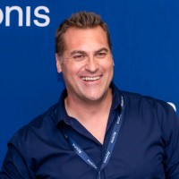 Jacques W Smit