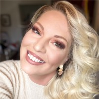Samantha Dennis