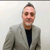 Leonardo Flores González