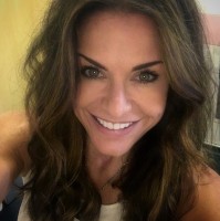 Stefanie Holdstock