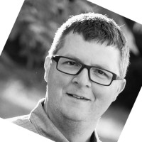 Darren Davis, Cfa